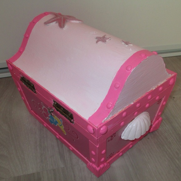 Unique Hand-Painted Pink Treasure Chest Music Box Jewelry Box - Picture 5 of 14